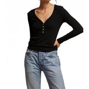 NEW PERFECTWHITETEE evangeline rib long sleeve v-neck sweater in true black